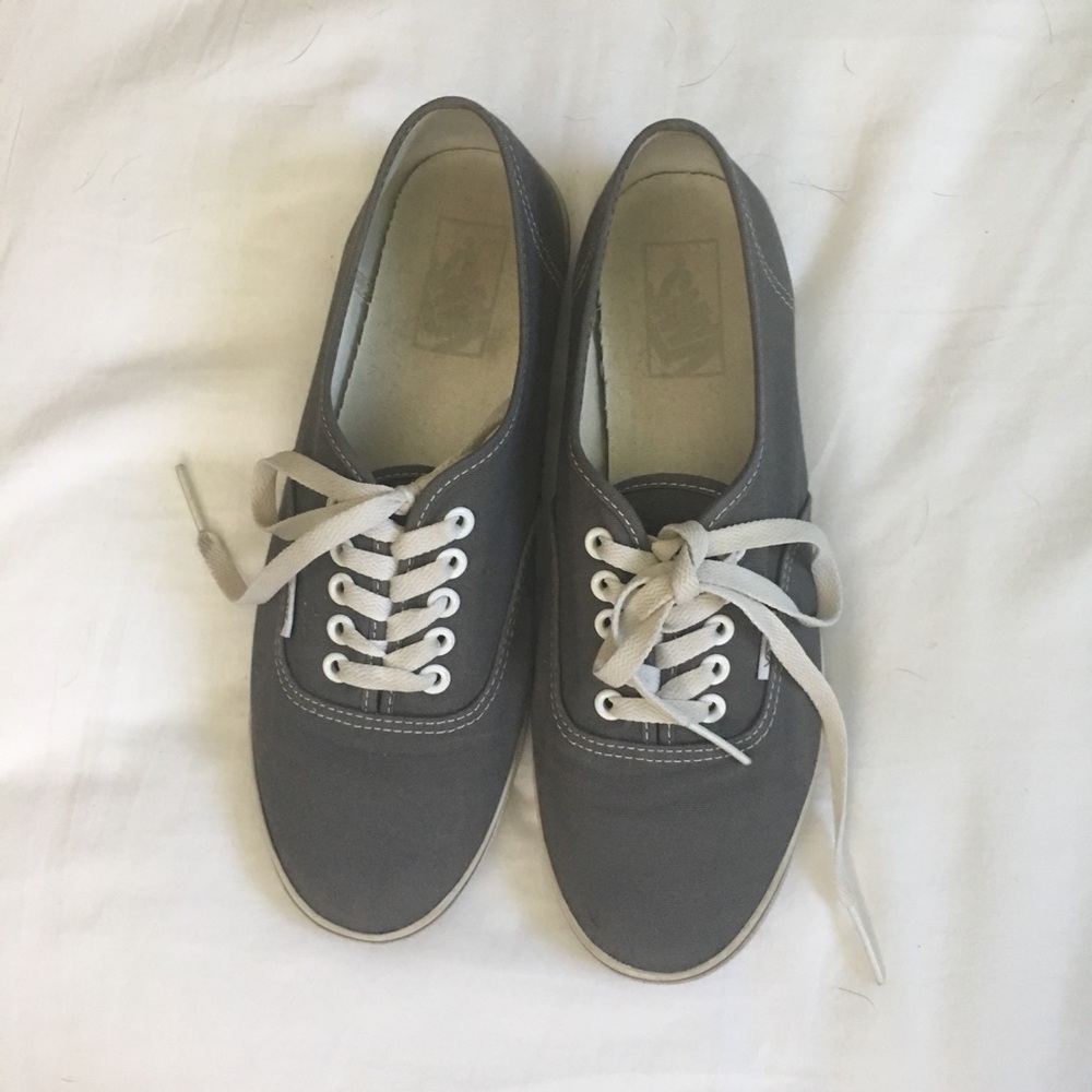 Vans Authentic Lo Pro in grey - size 9W
